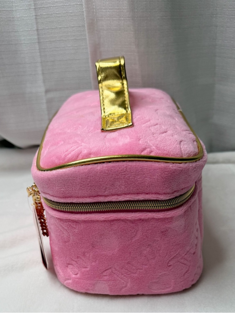 Juicy Couture Pink Velour Travel Case NWT Gold Trim Y2K Makeup Bag - Picture 3 of 5